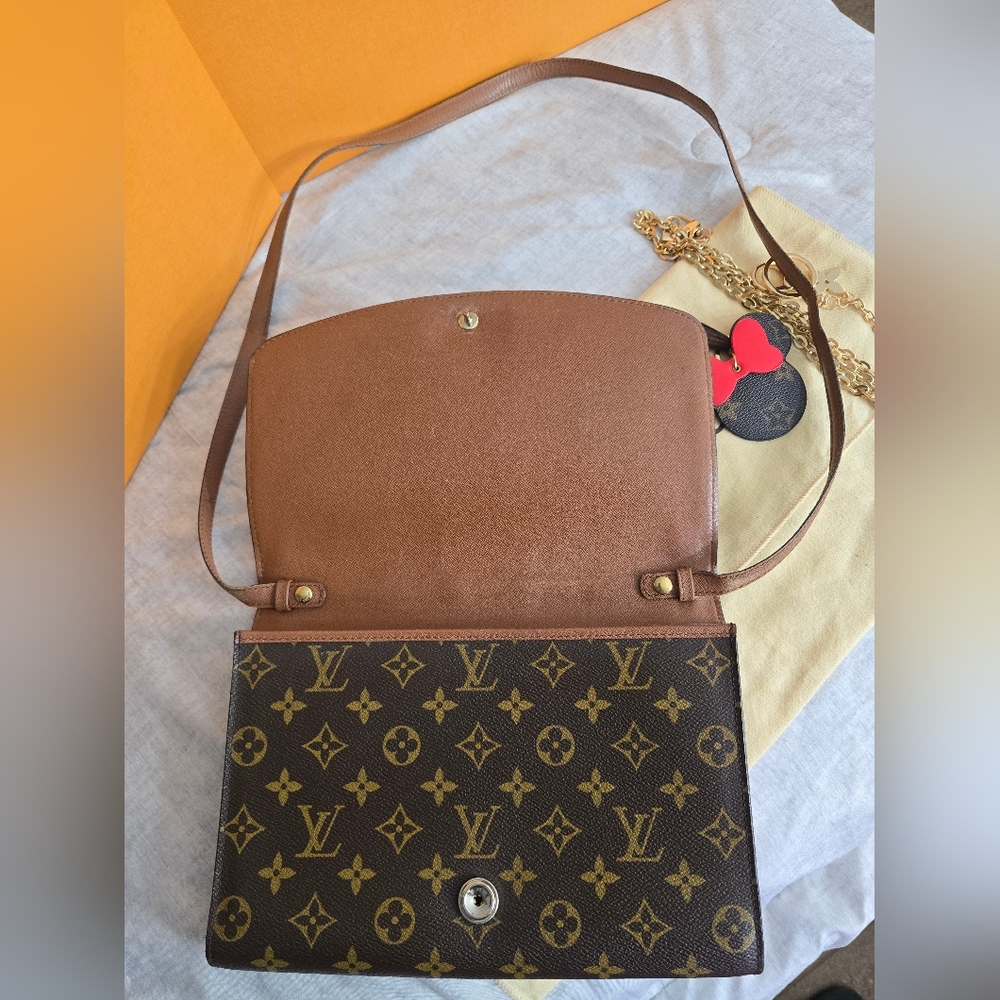 LOUIS VUITTON Monogram Bordeaux 24 Brown Shoulder Vintage Bag for Women's - Picture 9 of 17